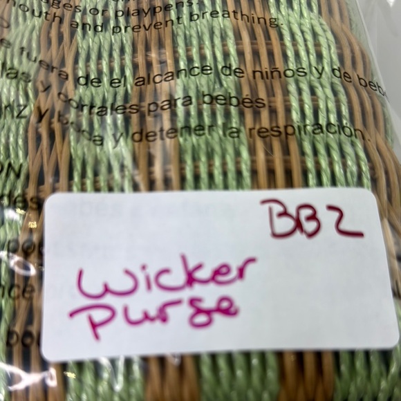 Rachel Chic Woven Wicker Handbag with Green Accents - Picture 7 of 7